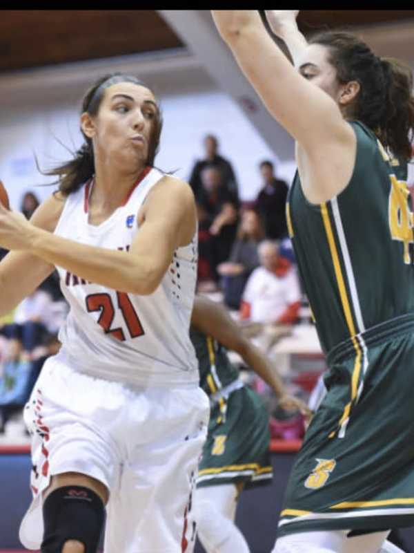 Former Danbury Basketball Star Earns 3rd Straight Conference Honor