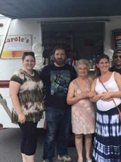 Community Shows Support For Hyde Park Hot Dog Vendor, Carole Crusco
