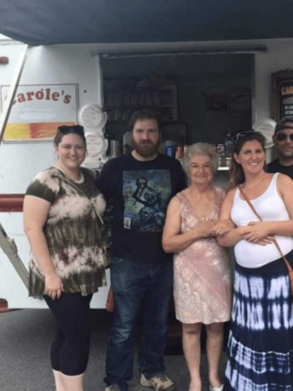 Community Shows Support For Hyde Park Hot Dog Vendor, Carole Crusco