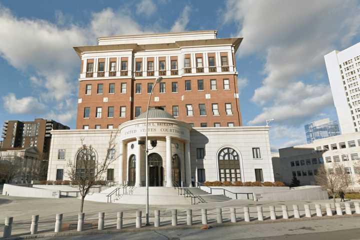 Man Kidnaps, Assaults Westchester Woman Before Dumping Her On Side Of Road, Feds Say