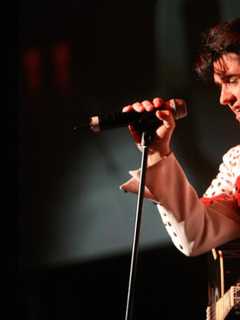 Bridgeport's Cabaret Theatre Resurrects Elvis And Michael Jackson For Show