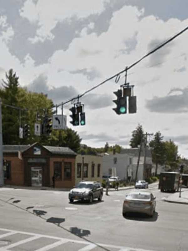 Serious Crash Shuts Down Saw Mill River Road; Stop-Go Traffic On Parkway