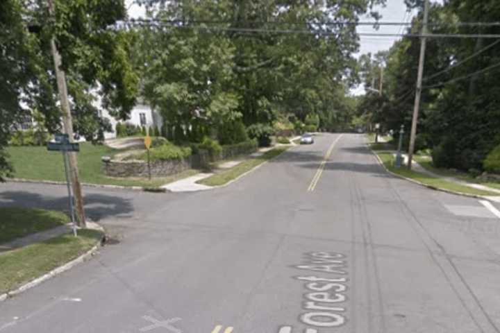 Two-Car Crash Occurs In Larchmont