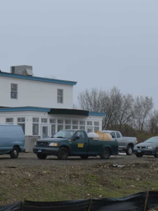 Mouthwatering Long Dogs: Cricket Car Hop Nears Completion In Stratford
