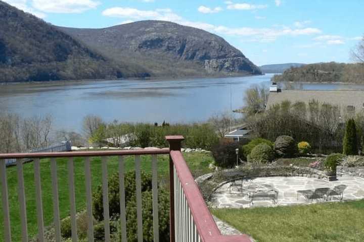 Putnam Property On Market Has Rooms With (Quite) A View