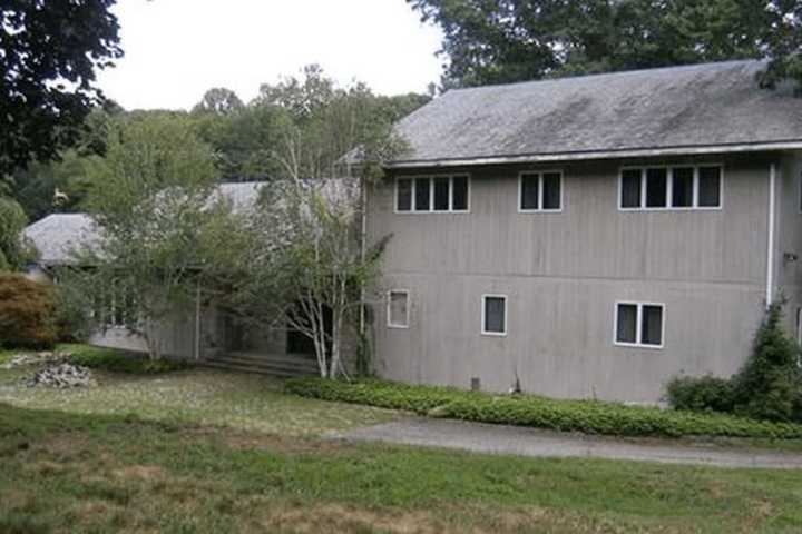 Former Gucci Estate On Market In Yorktown