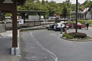 Man Struck By Train At Hartsdale Metro-North Station In Apparent Suicide