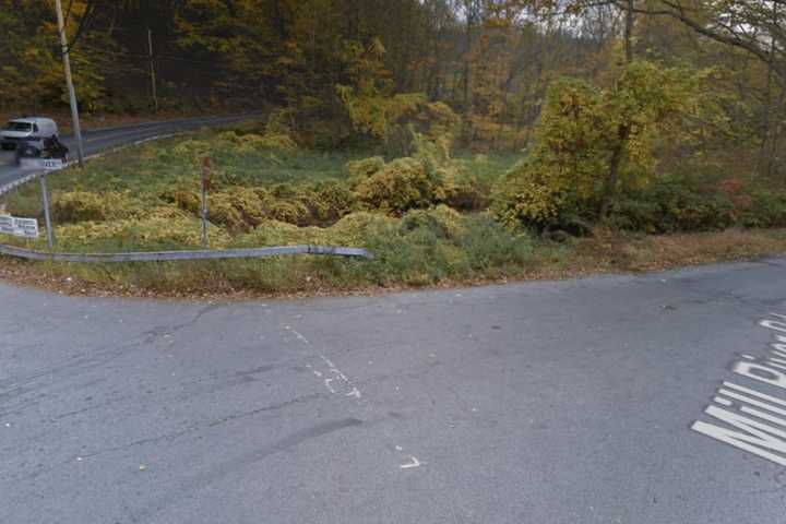 Car Slams Into Pole On Route 123 In South Salem