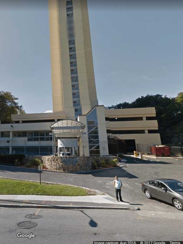 Man Dies After Jumping From Yonkers High-Rise Building