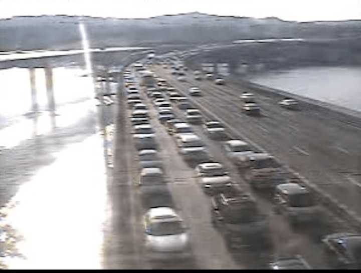 Northbound traffic on the Tappan Zee Bridge span just before 8 a.m. Monday.