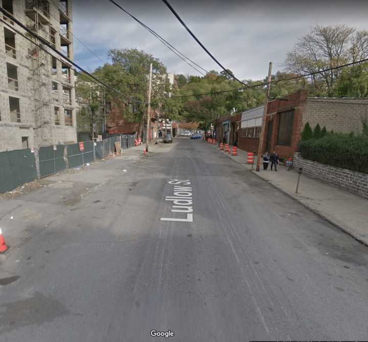 Police were dispatched to 7 Ludlow St. in Yonkers following the reported stabbing.