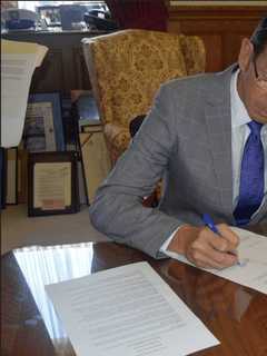 Malloy Rebukes Trump, Orders No Transgender Discrimination In Armed Forces