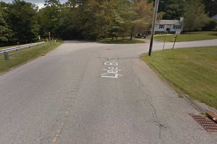 Man Faces Felony DWI Charge After Crashing Car In Woods, Yorktown PD Says