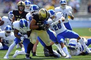 West Point's Black Knights Grind Buffalo Down In 4th Quarter Win