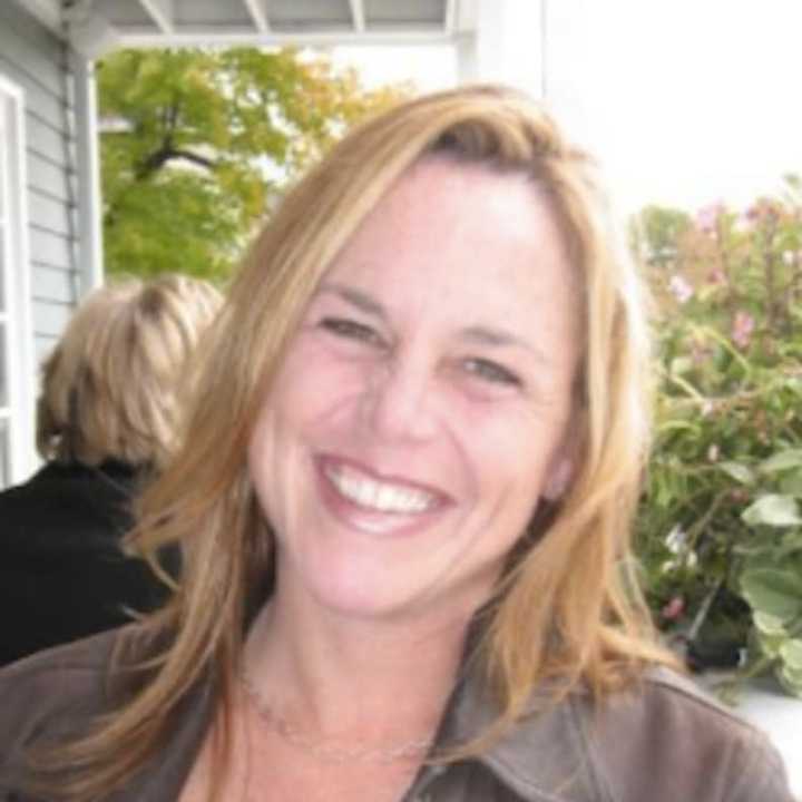 Julianne Benfield