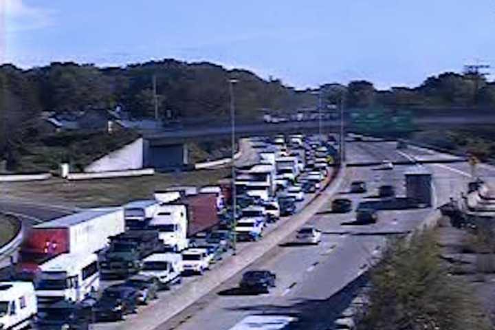 Serious Crash Causes Stop-Go Delays On I-95