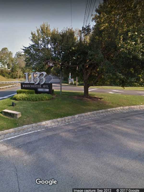 DWI Driver Flees After Acura Slams Into Bus Stop On Westchester Avenue