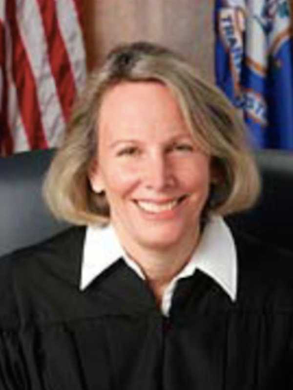 After 10 Years On High Court, Chief Justice Chase Rogers Is Stepping Down