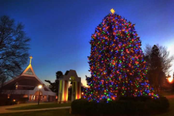 Fairfield U. Tree-Lighting Takes Starring Role In CBS Christmas Eve Special