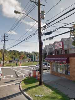 Suspects On Run After Armed Robbery At Spring Valley Deli