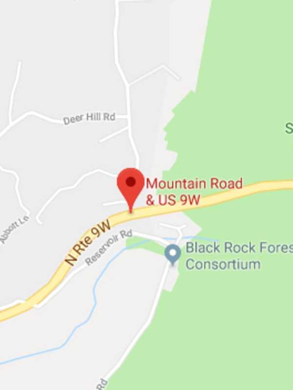 Serious Crash Closes Route 9W In Cornwall