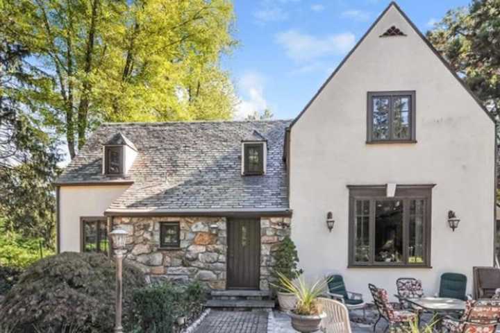 Experience A Winter Wonderland At These William Raveis Listings