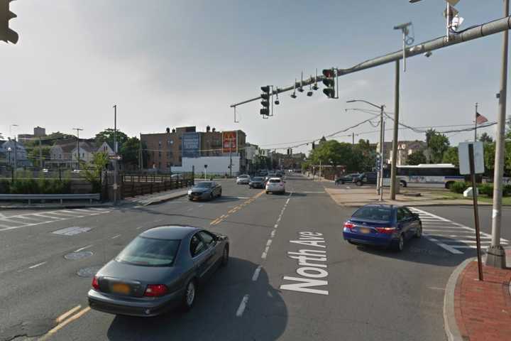 Reports: Two In Custody, Two On The Run From Police In New Rochelle