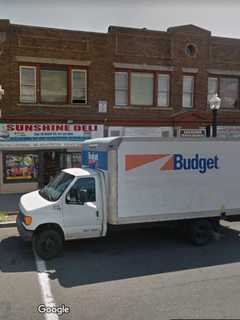 Four Shot In Bridgeport Deli Fight