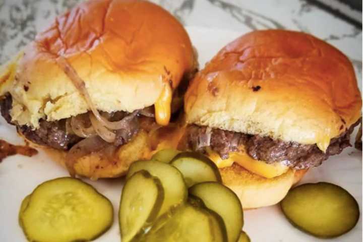 POLL: Is Paramus' The Fireplace best spot for burgers in Bergen?