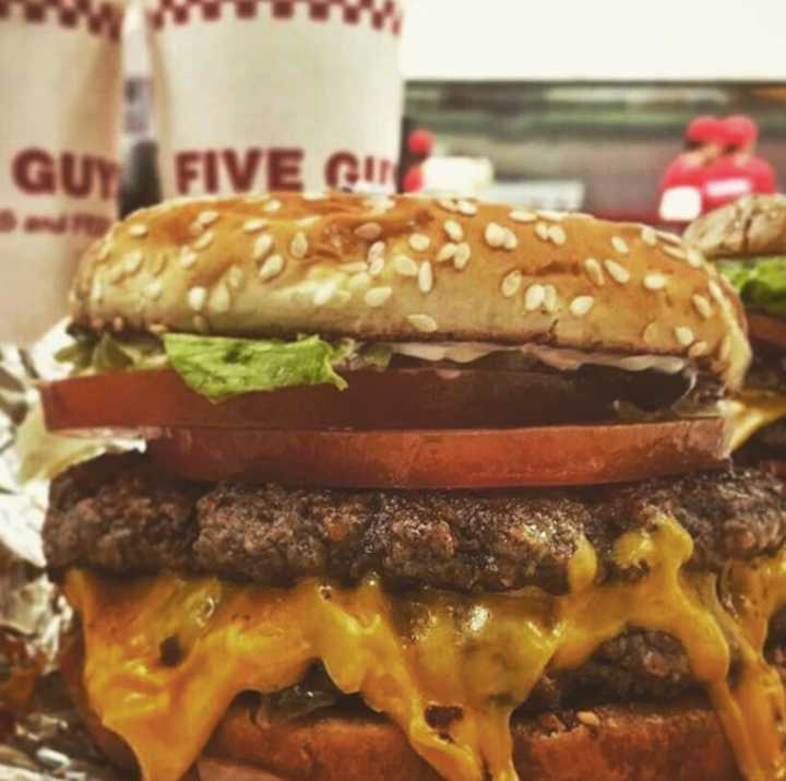 Five Guys has closed in Fort Lee.