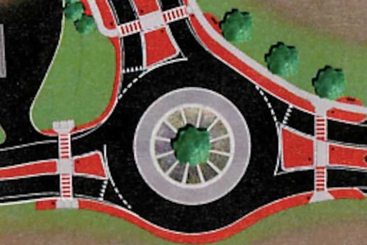 Here's How To Avoid Crashes When Traveling Through Roundabouts, DOT Says