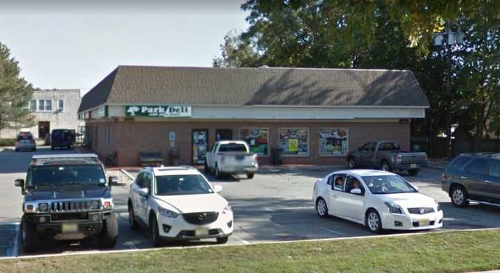 Midland Park&#x27;s Park Deli and Minit Mart sold a winning Jersey Cash 5 ticket.