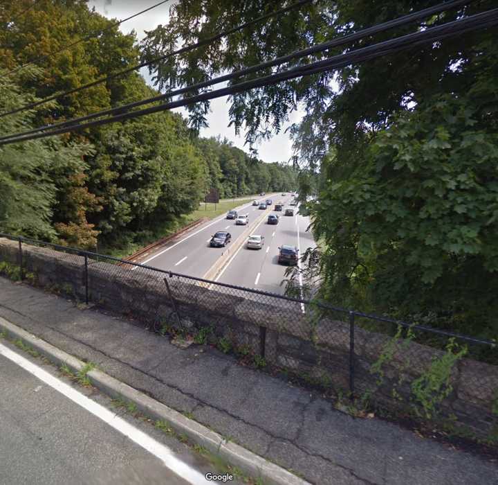 A box truck struck a bridge near Wilmot Road on the Hutchinson River Parkway.