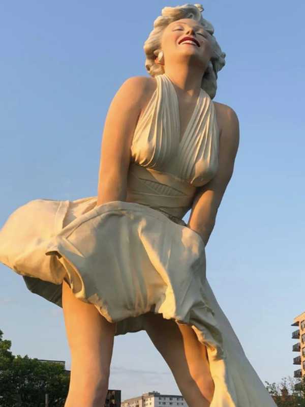 It's Massive: Marilyn Monroe Statue Debuts In Downtown Stamford