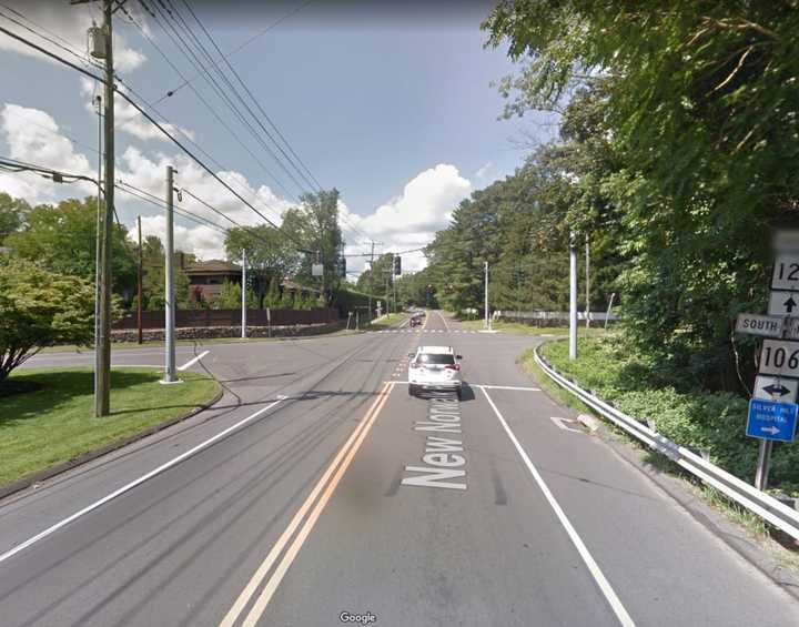 The intersection of East Avenue and New Norwalk Road in New Canaan.