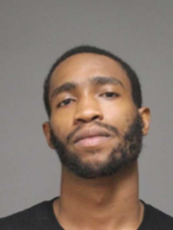 Bridgeport Man Nabbed In Fairfield After I-95 Police Chase, Crash