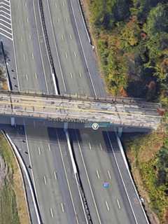 Would-Be Jumper On NY Thruway Shuts Down Traffic, Causes Gridlock In Area