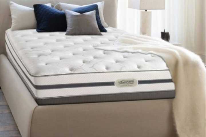 Nation's Largest Mattress Retailer Will Close 700 Stores