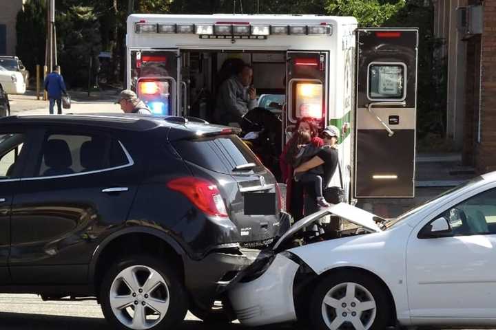 Ho-Ho-Kus Crash Sends 1 To Hospital