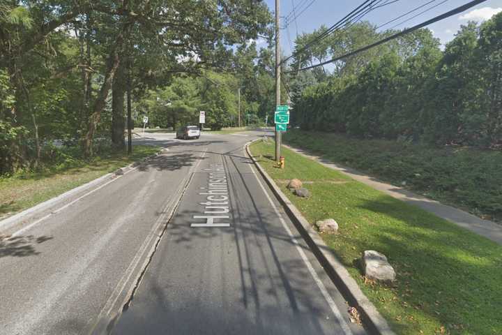 Jogger, 21, Struck By Lexus Driver In Hit-Run Near Hutchinson River Parkway, Police Say