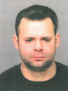 Westchester Man Charged With ID Theft, Larceny In Greenwich