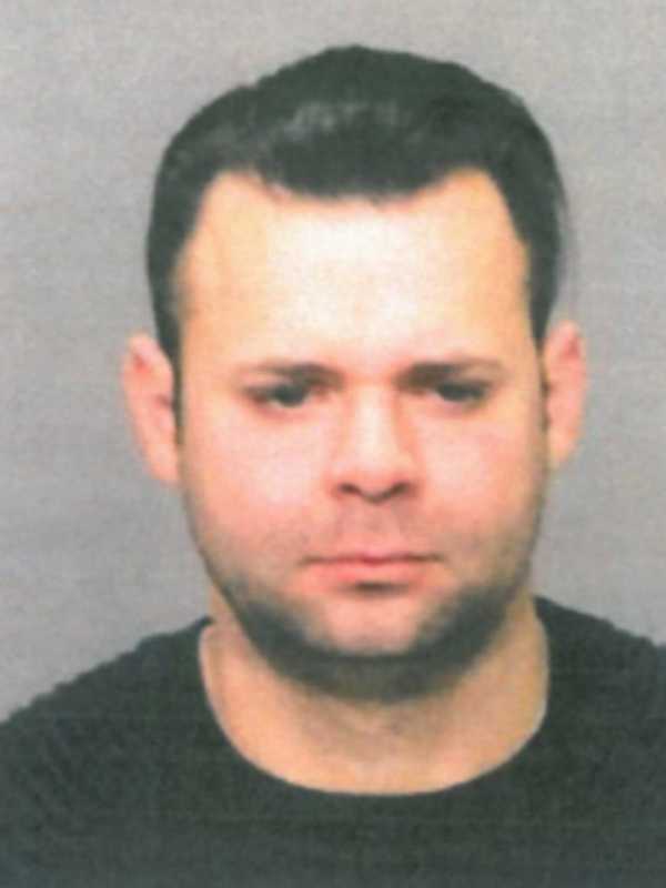 Westchester Man Charged With ID Theft, Larceny In Greenwich