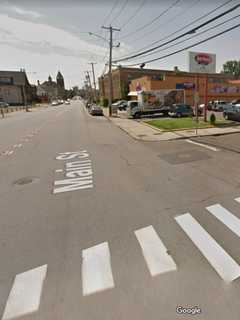 Man Shot Six Times In Car With Woman, Baby In Backseat, Bridgeport Police Say