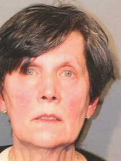 Woman Who Flees Scene After Car Crashes Into Guardrail Charged With DUI, New Canaan Police Say