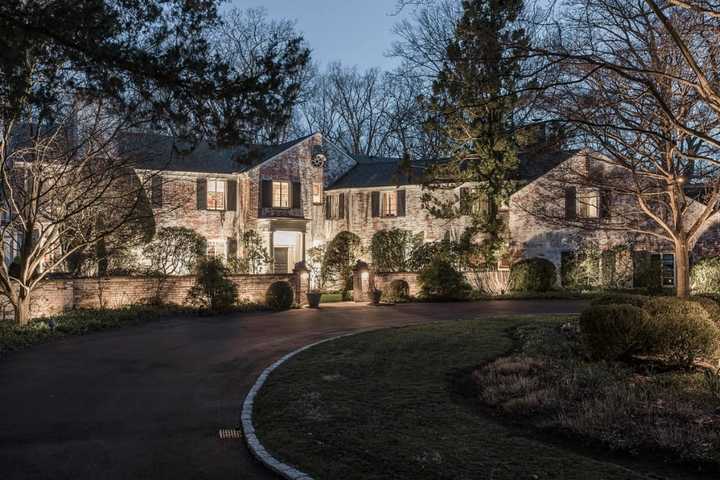 Paul Simon's New Canaan Estate Hits Market At $13.9M