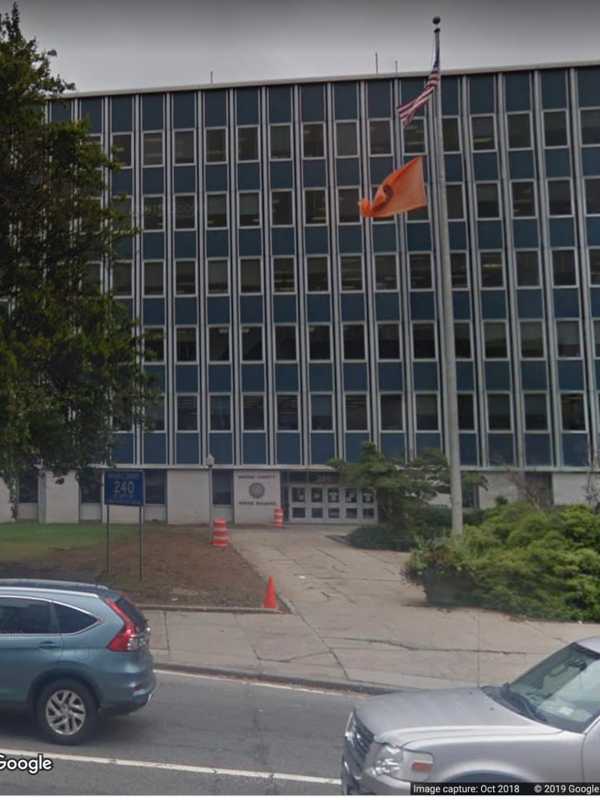 Mineola Board Of Elections Office Evacuated Due To 'Threat'