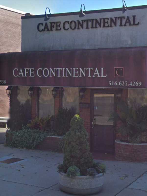 Cafe Continental Serves Up Italian Cuisine Near Shopping Hotspot In Manhasset