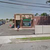 <p>7-11 on Jericho Turnpike in Commack.</p>