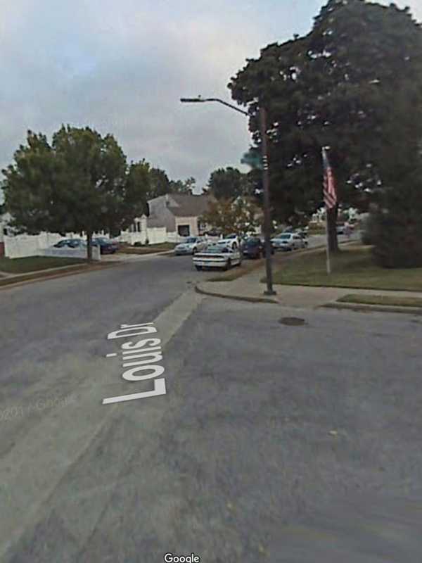 Attempted Abduction At Bus Stop Sparks Farmingdale School District Warning