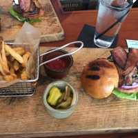 <p>Some Hudson Valley restaurants were named the best places to grab a burger in upstate New York.</p>